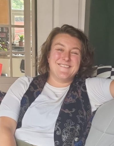 33 F looking for 1 room/ 1 bed flat Main Photo