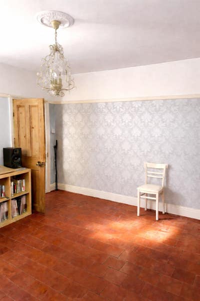 Lovely Double Room Available Main Photo