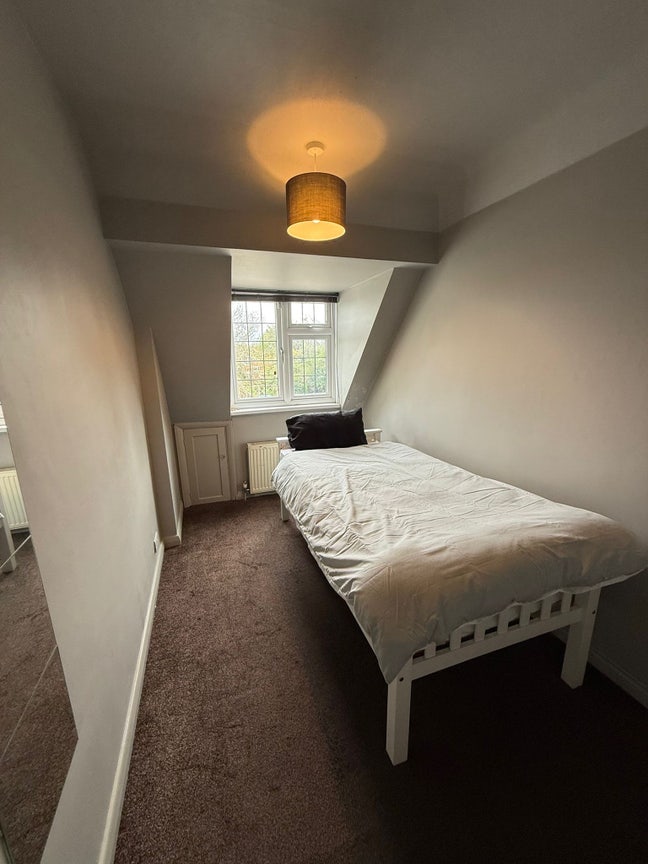 Rooms available for rent Garston Watford  Main Photo