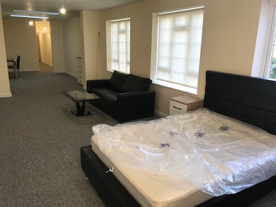 Spacious Studio Flat in Central Headington  Main Photo