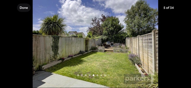 Double bedroom with private shower and toilet  Main Photo