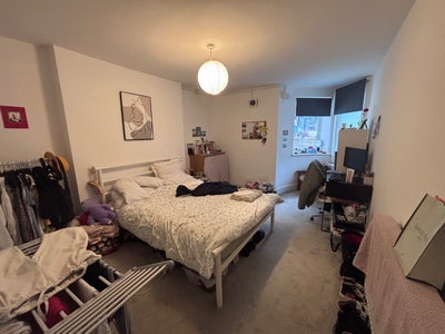 Double Room in Clifton Garden Flat - 750pm Main Photo
