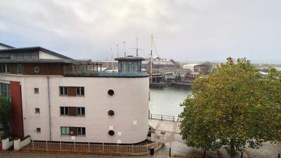 Harbourside Penthouse | Furnished | Flexible Terms Main Photo