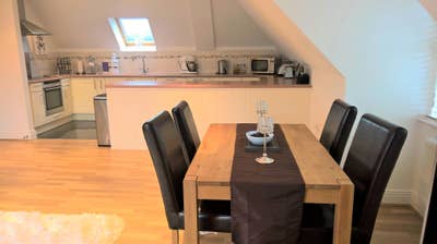 Large double en-suite room available immediately  Main Photo