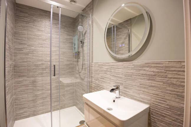 Available to Individuals and Groupsmove in July Main Photo