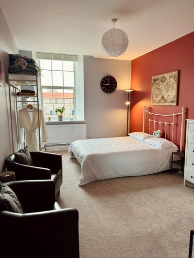 New-build King Room Main Photo