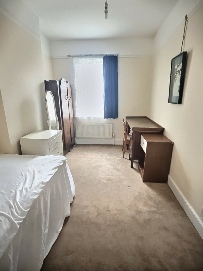 Single Room near Eltham Station Bills Inc Main Photo