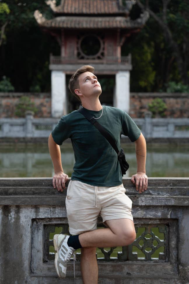 28 y/o Teacher for friendly N/NE ldn sharehouse Main Photo