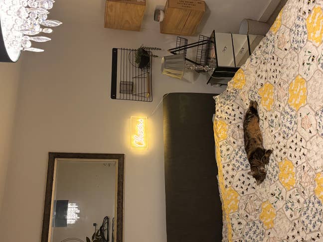 Beautiful double furnished bedroom ready for an oc Main Photo