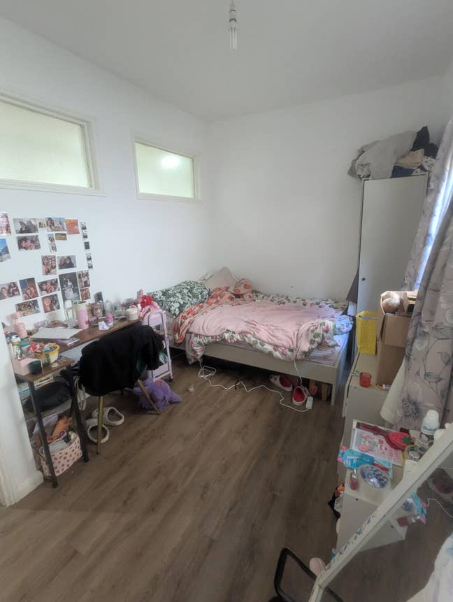 Double room available in friendly 3bed flatshare!  Main Photo