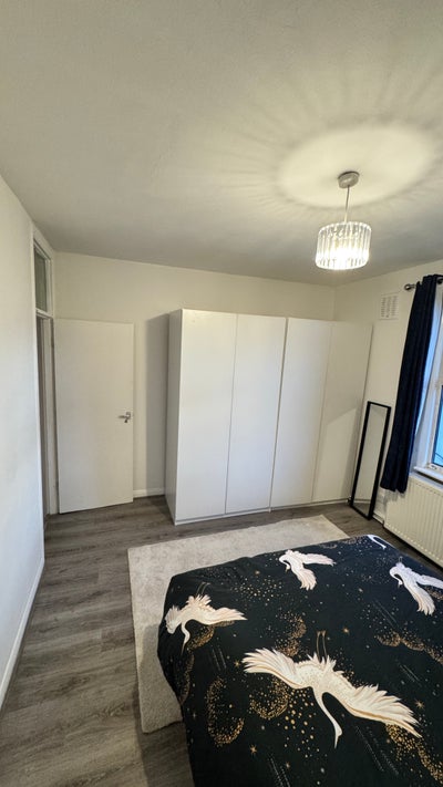 Clean Double Room, Fully Furnished, Including Bill Main Photo