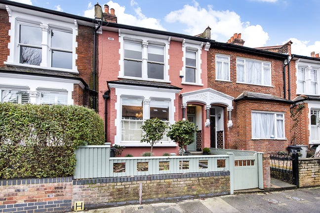 Stunning 4 Bed House With Garden Highgate Village Main Photo