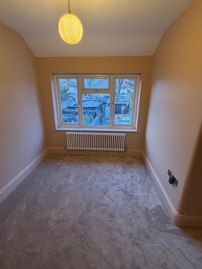 Newly Refurbished Single Room  Main Photo