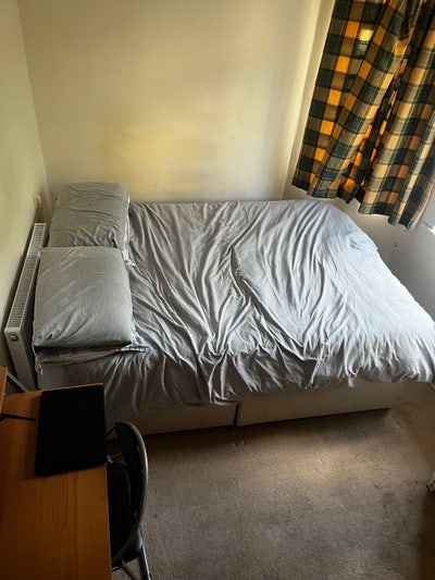 Double room available for rent in Wimbledon Main Photo