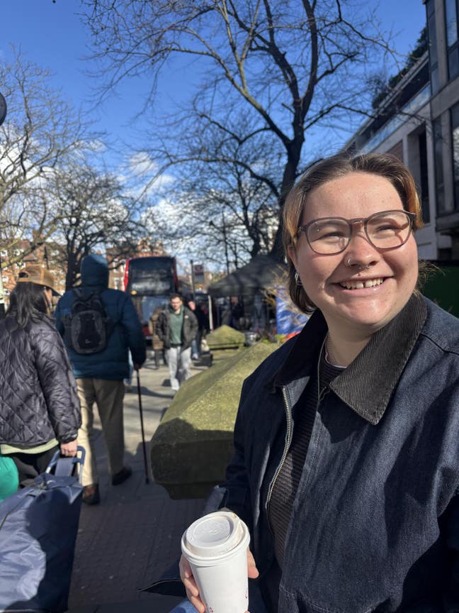 Looking for a room as soon as possible Main Photo