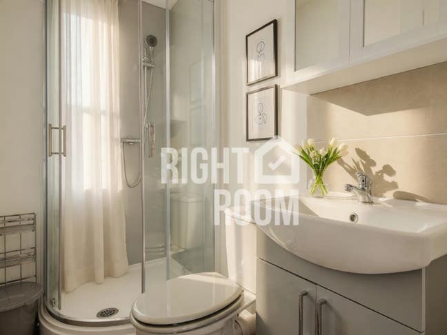 3x Beautiful Spacious Studio | West Cliff BH2 Main Photo