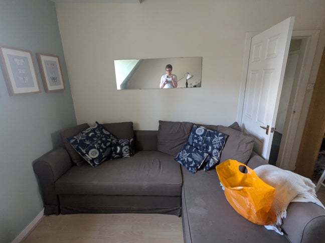 Spare double bedroom near the Meadows  Main Photo