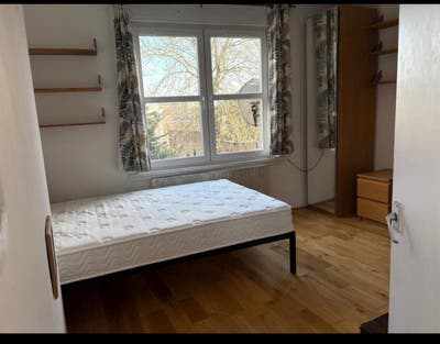 Ensuite Room in Acton Town | Great Location | All  Main Photo