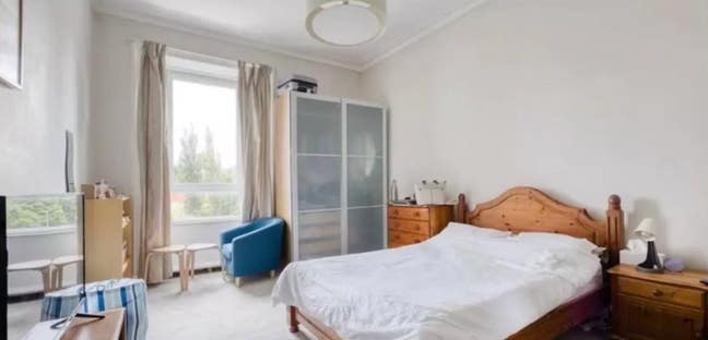 Great top-floor flat Main Photo