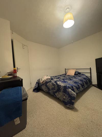 Lovely room in friendly house- available 1st of Ma Main Photo