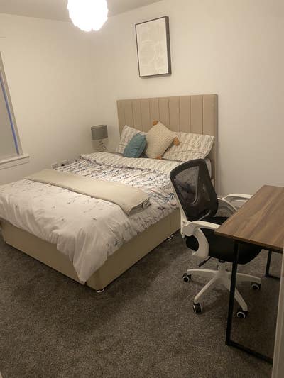 Double room near Royal infirmary Edinburgh  Main Photo
