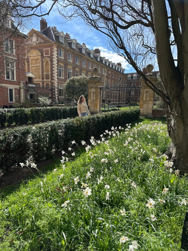 Alba seeks a single or double room in oxford Main Photo