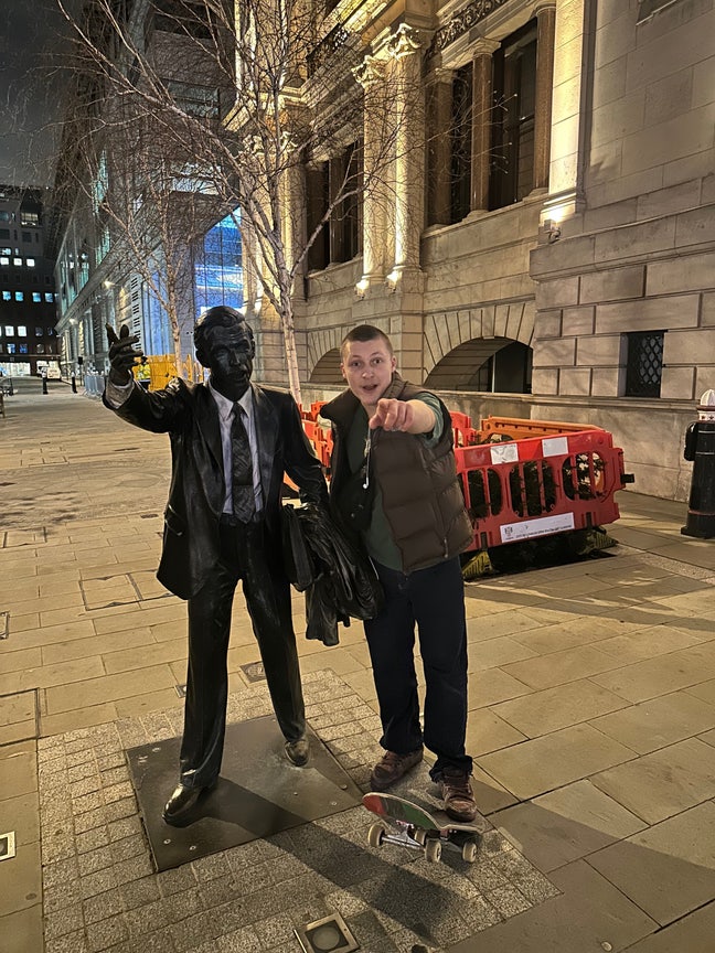 Looking for flat/room Main Photo