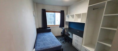 Ensuite Room Main Photo