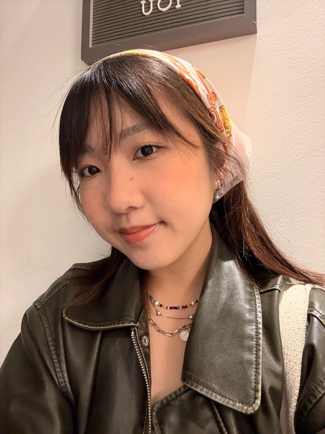 Looking for a flatmate to share 2-bed apartment  Main Photo