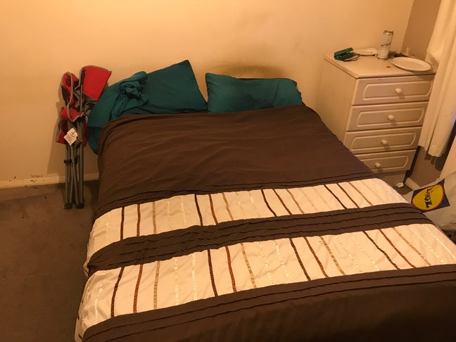 Looking for flatmate Main Photo