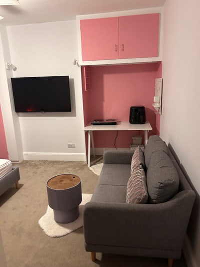 Self contained room Main Photo