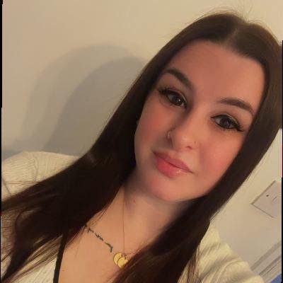 House hunting  Main Photo