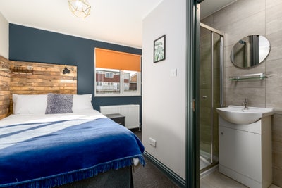 Ensuite Rooms Available 🏡 Warburg Crescent Main Photo