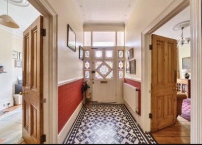 Double bedrooms in stunning flat (couples welcome) Main Photo