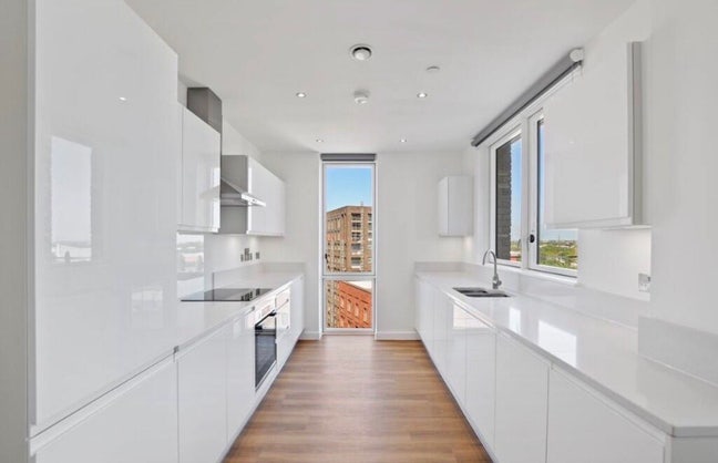 Beckton 2 double room available  Main Photo