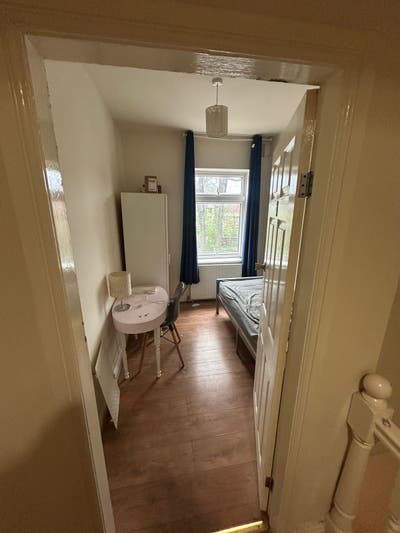 Support Workers / Intrntl student | &pound;0 deposit 13A Main Photo