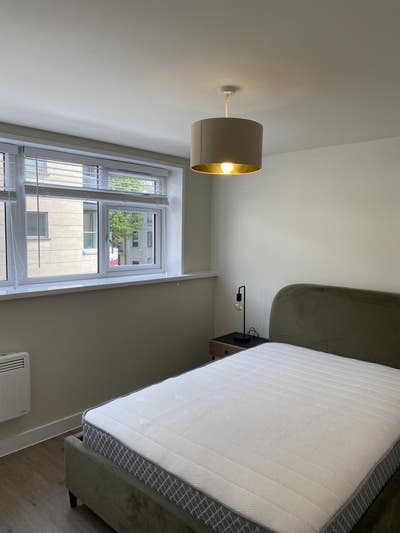 Gorgeous Clifton Village 🌷 June-August Main Photo