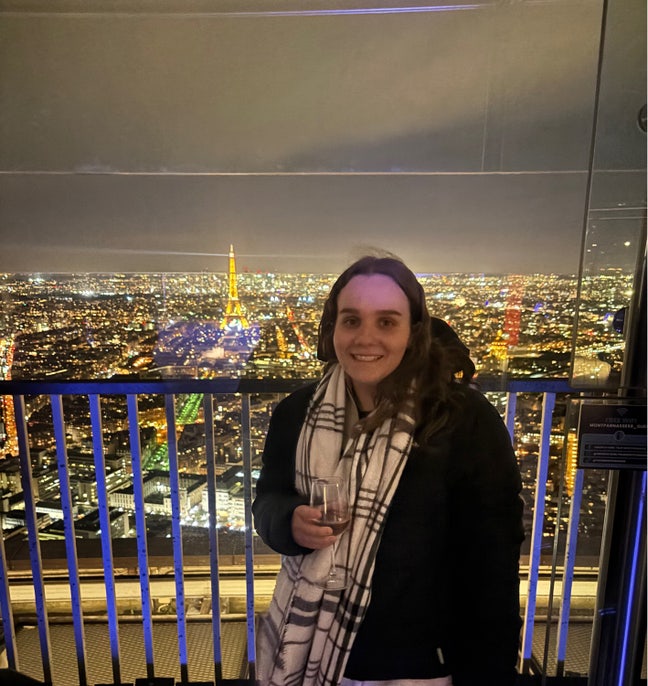 Looking to rent a room  Main Photo