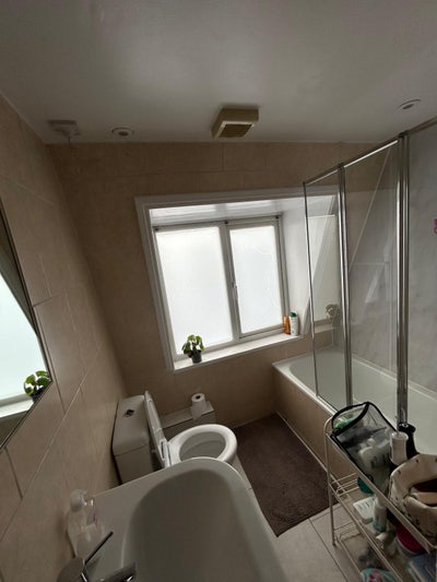 Bright Double Room in girly home in Clapham South  Main Photo