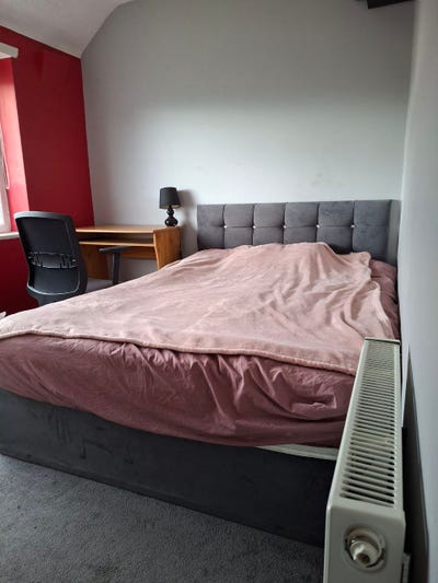 Double Room in M44 Irlam, Salford Main Photo