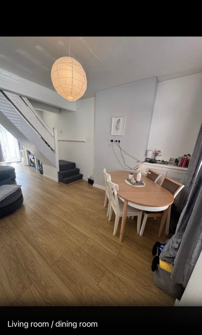 Room to rent / looking for a house mate! Main Photo