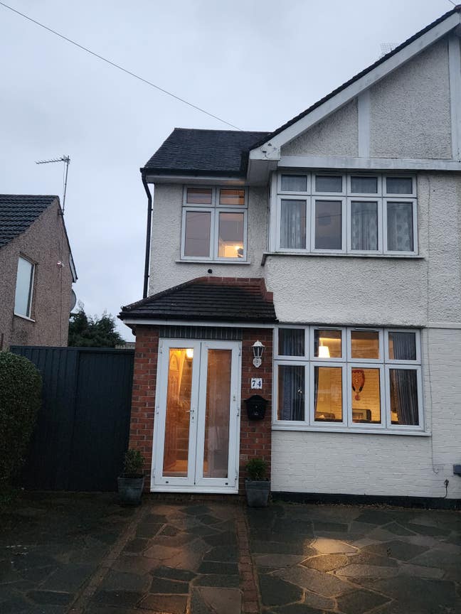 Ensuite room to rent Main Photo