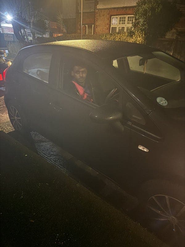 30 year old Male seeks a single or double room Main Photo