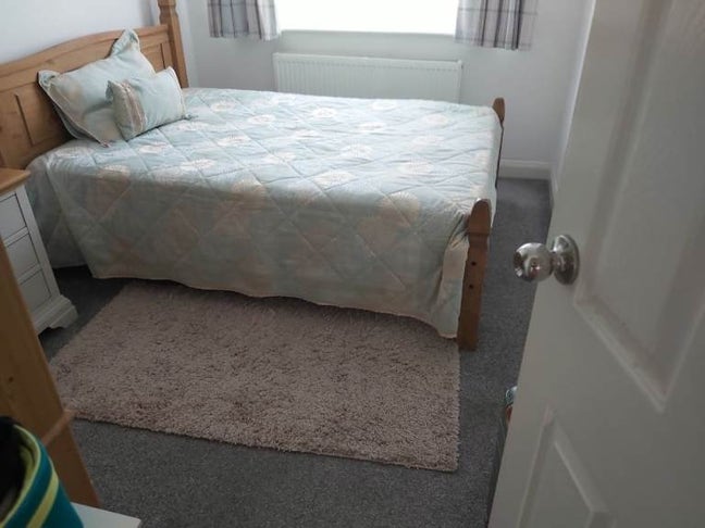 2 Double Room is available for rent -   RM7 7BX Main Photo