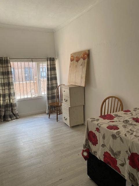 Studio Flat Main Photo