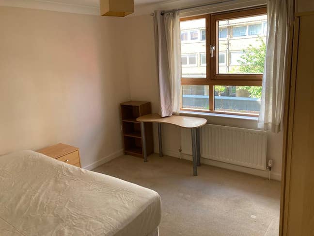 Double bed room in 2bed/1bath Shadwell/Whitechapel Main Photo