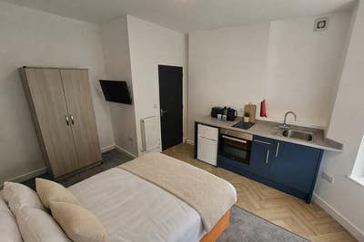 🏡 Last Studio & En-Suite Available | Bills Inc Main Photo