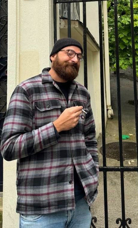 Looking for a room in a shared Main Photo