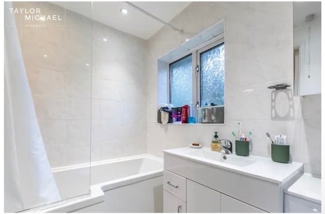 Room Available, near Brighton Uni! Main Photo