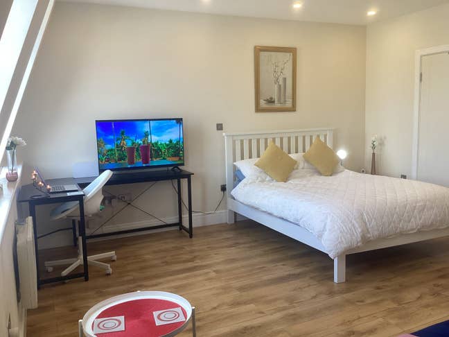 Norwich City Centre Fully Furnished Self Contained Main Photo